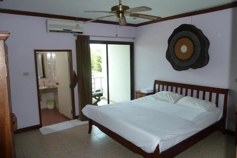 Supergreen Hotel Chalong Exterior foto
