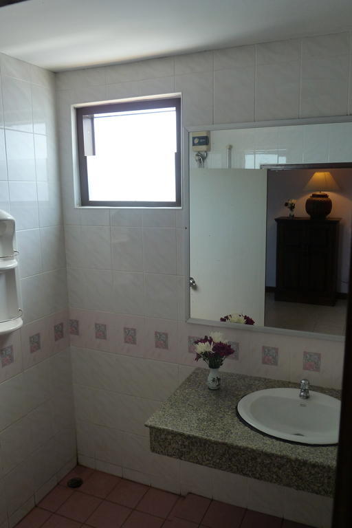 Supergreen Hotel Chalong Habitación foto